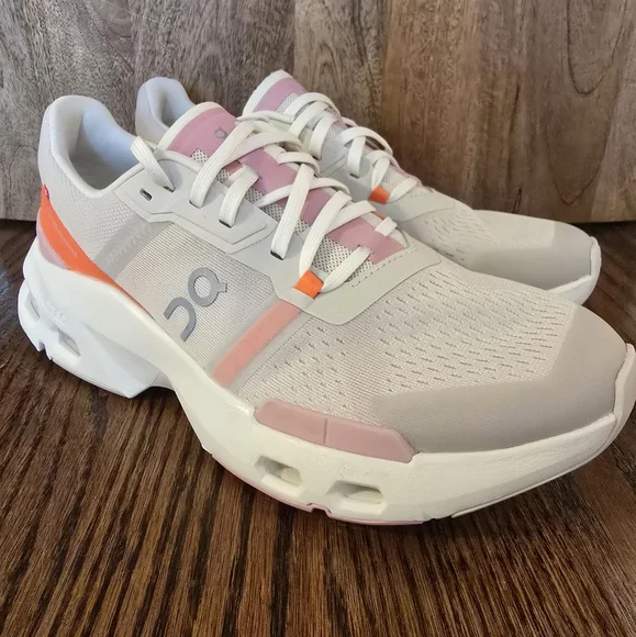 On Cloudpulse (Womens) 10 - Picture 2 of 4